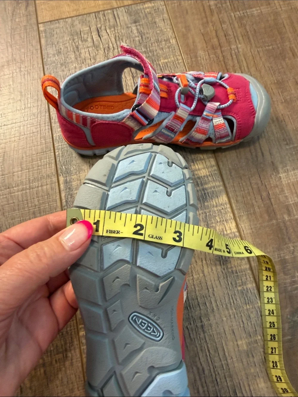 Keen Seacamp II CNX Washable Hiking Sandals Pink Big Kids Size 1